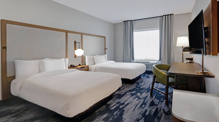 Fairfield Inn/Stes Milwaukee Brookfield Room