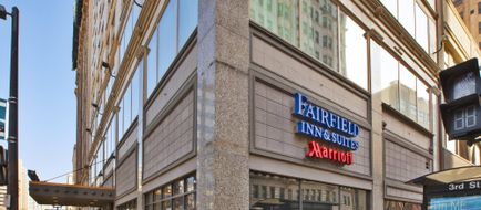 Fairfield Inn & Stes Milwaukee Downtown Exterior