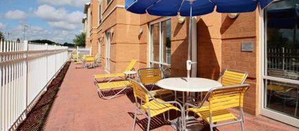 Fairfield Inn & Suites Milwaukee Airport Exterior