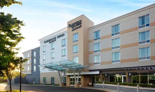 Fairfield Inn & Suites Louisville NE Exterior