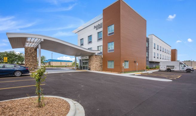 Fairfield by Marriott Inn & Suites Exterior