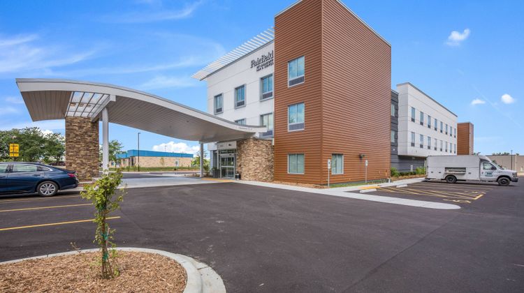 Fairfield by Marriott Inn & Suites Exterior