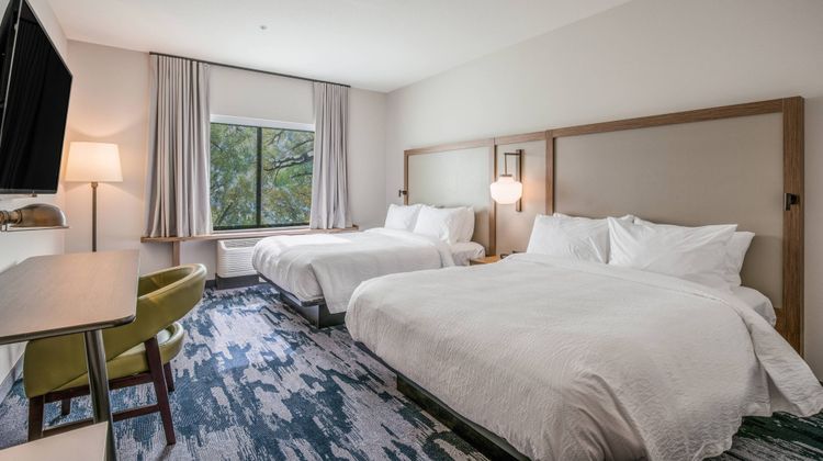 Fairfield by Marriott Inn & Suites Room