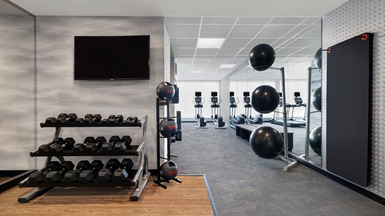 Fairfield Inn/Stes Milwaukee Brookfield Health Club