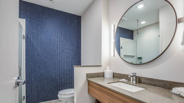 Fairfield by Marriott Inn & Suites Room