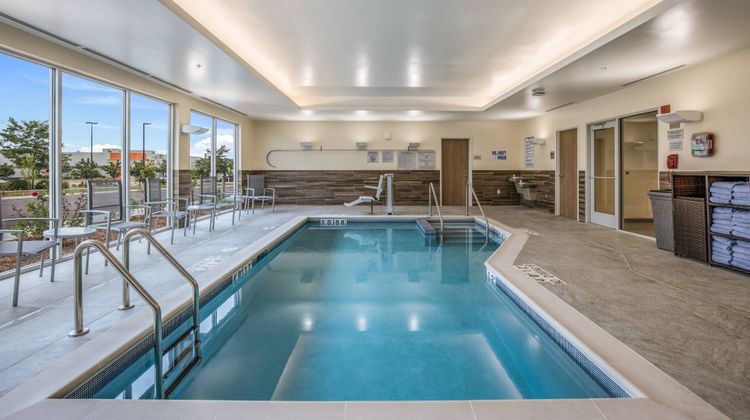 Fairfield by Marriott Inn & Suites Pool