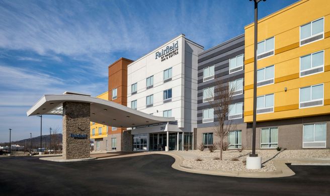 Fairfield Inn & Suites Louisville Exterior