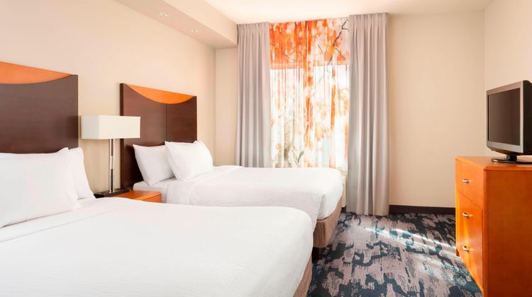 Fairfield Inn & Suites Selma Kingsburg Room