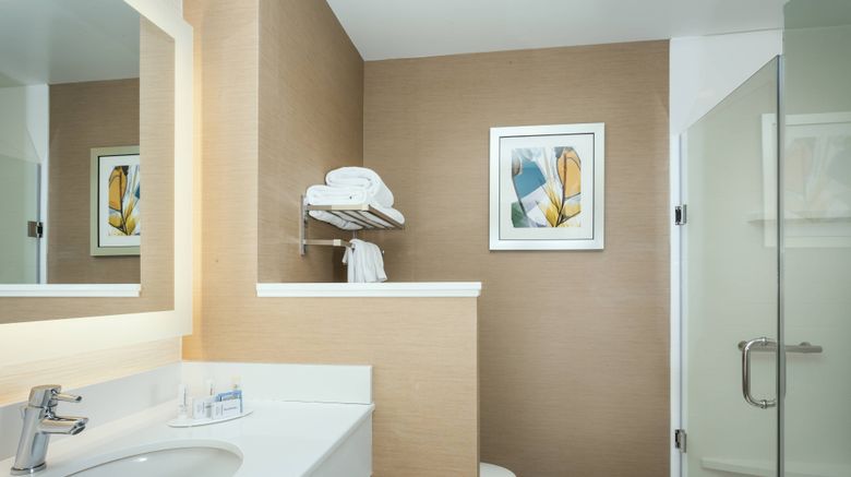 <b>Fairfield Inn & Suites Tacoma DuPont Room</b>. Images powered by <a href="https://www.leonardoworldwide.com/" title="Leonardo Worldwide" target="_blank">Leonardo</a>.
