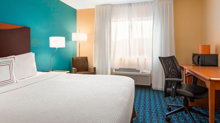 Fairfield Inn by Marriott Room