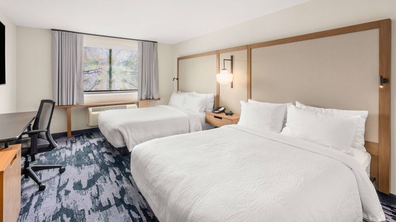 <b>Fairfield Inn/Stes Downtown/Seattle Ctr Room</b>. Images powered by <a href="https://www.leonardoworldwide.com/" title="Leonardo Worldwide" target="_blank">Leonardo</a>.