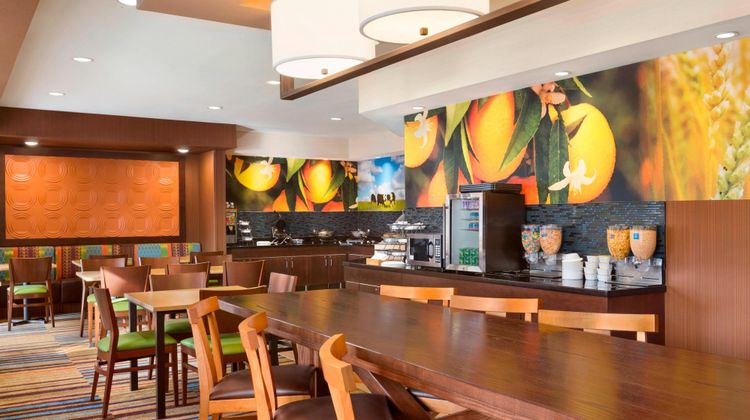 Fairfield Inn by Marriott Restaurant
