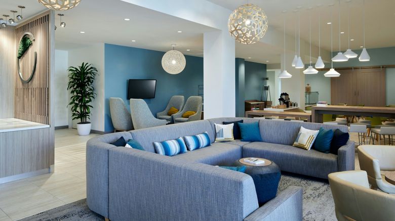 <b>Element Irvine Lobby</b>. Images powered by <a href="https://www.leonardoworldwide.com/" title="Leonardo Worldwide" target="_blank">Leonardo</a>.