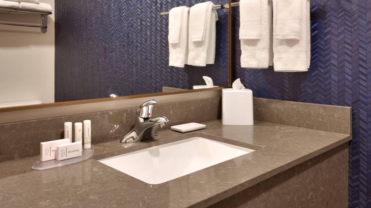 Fairfield Inn & Suites Room