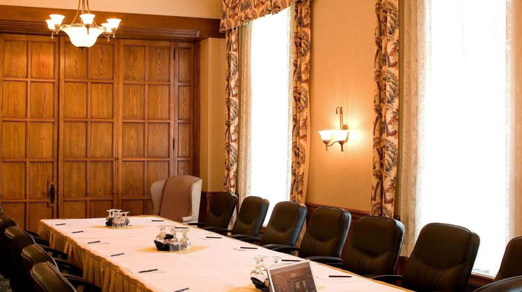 Delta Hotels by Marriott Bessborough Meeting
