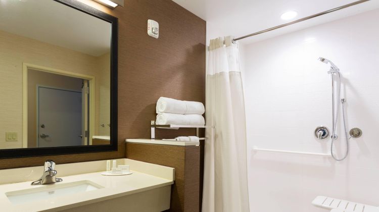 Fairfield Inn/Suites Ft Lauderdale Dtwn Room