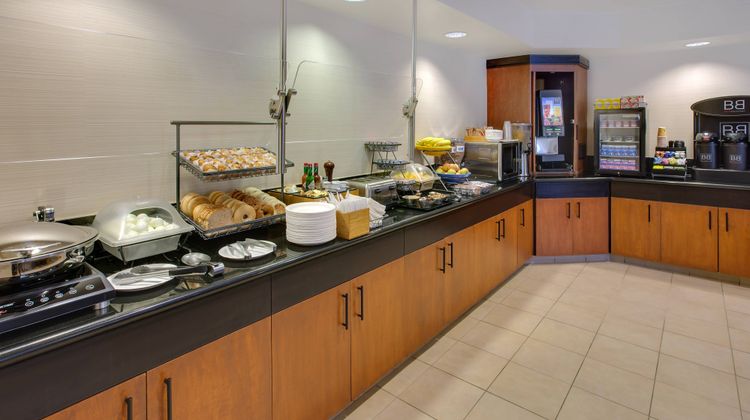 Fairfield Inn & Suites San Francisco Apt Restaurant