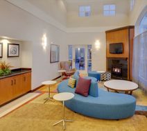 Fairfield Inn & Suites San Francisco Apt Lobby