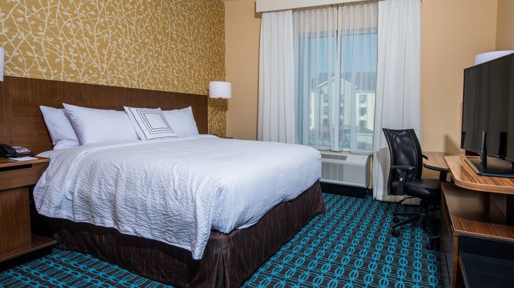 Fairfield Inn & Suites Florence I-20 Room