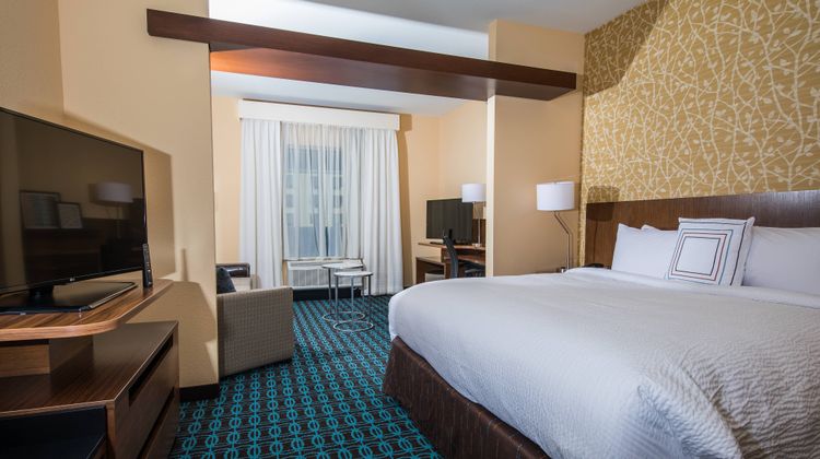Fairfield Inn & Suites Florence I-20 Suite