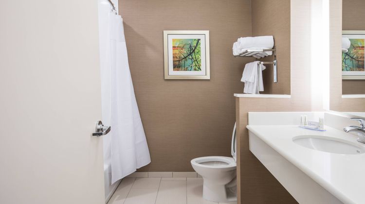 Fairfield Inn & Suites Florence I-20 Room