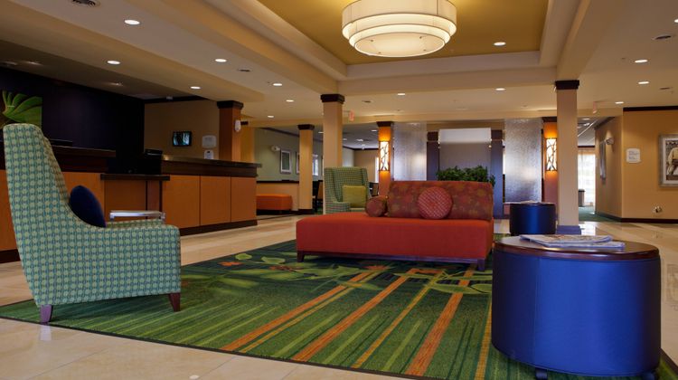 Fairfield Inn & Suites Flint Fenton Lobby