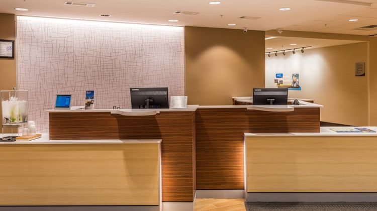 Fairfield Inn & Suites Mobile Saraland Lobby