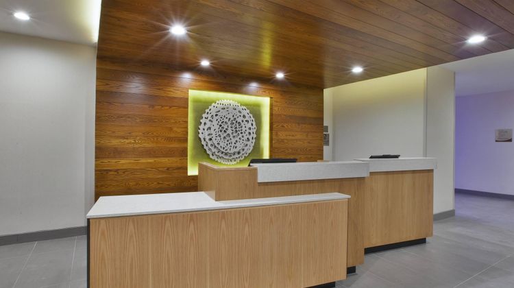 Fairfield Inn & Suites Flint Grand Blanc Lobby