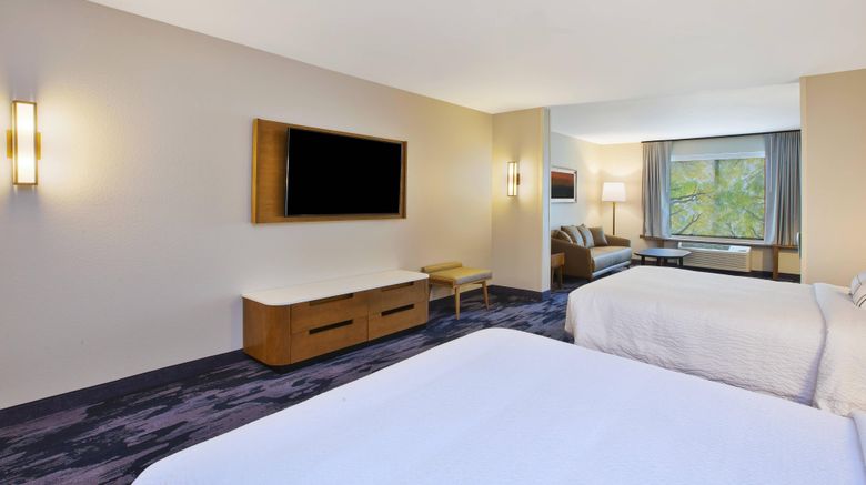 <b>Fairfield Inn & Suites Flint Grand Blanc Suite</b>. Images powered by <a href="https://www.leonardoworldwide.com/" title="Leonardo Worldwide" target="_blank">Leonardo</a>.