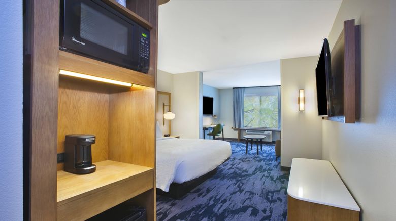 <b>Fairfield Inn & Suites Flint Grand Blanc Suite</b>. Images powered by <a href="https://www.leonardoworldwide.com/" title="Leonardo Worldwide" target="_blank">Leonardo</a>.