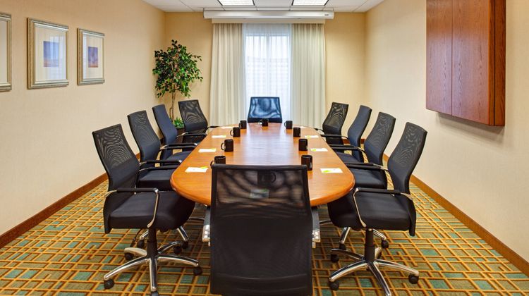 Fairfield Inn & Suites Toronto Meeting