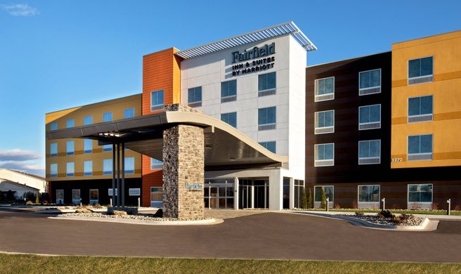 Fairfield Inn & Suites McPherson Exterior
