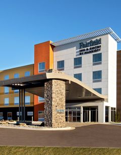 Fairfield Inn & Suites McPherson