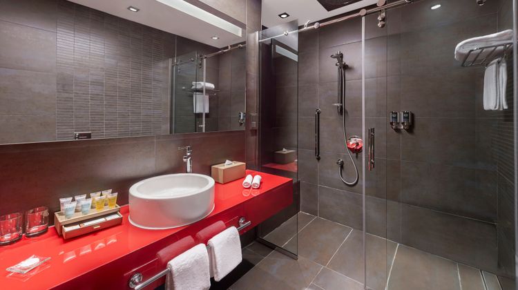 Four Points by Sheraton Doha Room