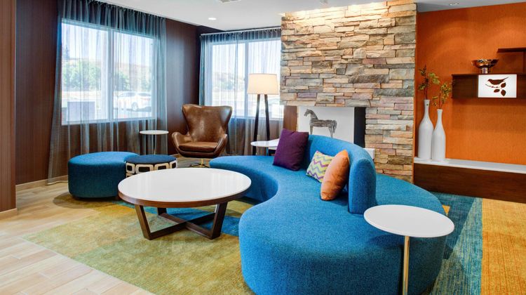 Fairfield Inn & Suites Hollister Lobby