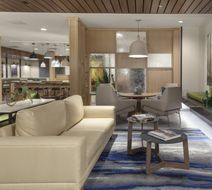 Fairfield Inn & Suites by Marriott South Lobby