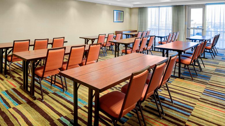 <b>Fairfield Inn & Suites Hollister Meeting</b>. Images powered by <a href="https://www.leonardoworldwide.com/" title="Leonardo Worldwide" target="_blank">Leonardo</a>.