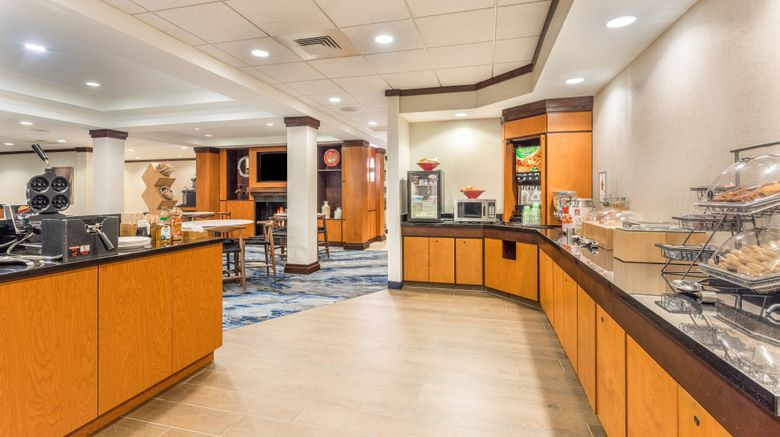 <b>Fairfield Inn & Suites-Madison East Restaurant</b>. Images powered by <a href="https://www.leonardoworldwide.com/" title="Leonardo Worldwide" target="_blank">Leonardo</a>.