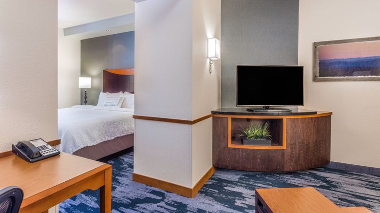 <b>Fairfield Inn & Suites-Madison East Suite</b>. Images powered by <a href="https://www.leonardoworldwide.com/" title="Leonardo Worldwide" target="_blank">Leonardo</a>.