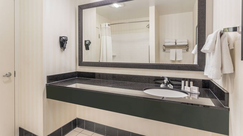 <b>Fairfield Inn & Suites-Madison East Room</b>. Images powered by <a href="https://www.leonardoworldwide.com/" title="Leonardo Worldwide" target="_blank">Leonardo</a>.
