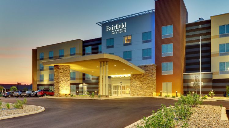 Fairfield Inn & Suites Warsaw Exterior