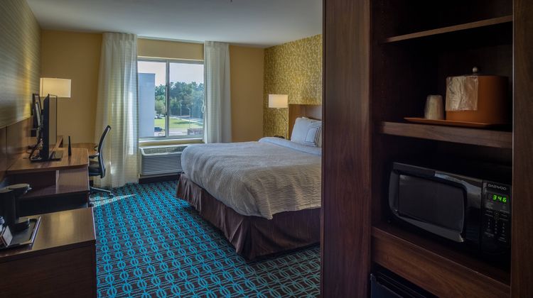 Fairfield Inn & Suites Wisconsin Dells Room