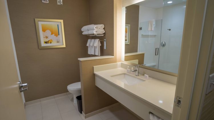 Fairfield Inn & Suites Wisconsin Dells Room