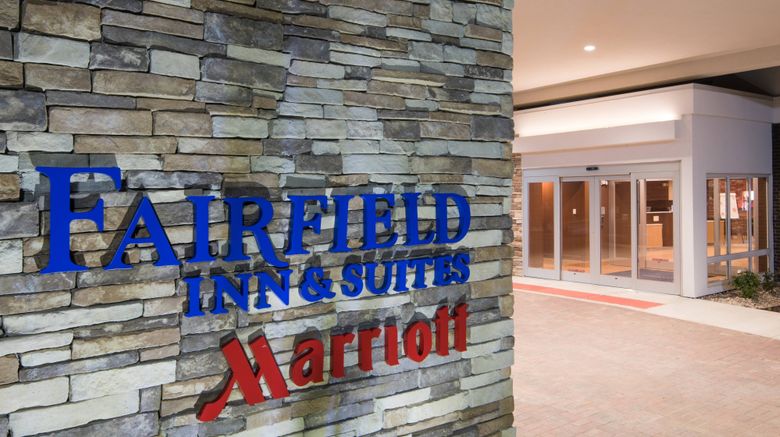<b>Fairfield Inn & Suites Fort Wayne SW Exterior</b>. Images powered by <a href="https://www.leonardoworldwide.com/" title="Leonardo Worldwide" target="_blank">Leonardo</a>.