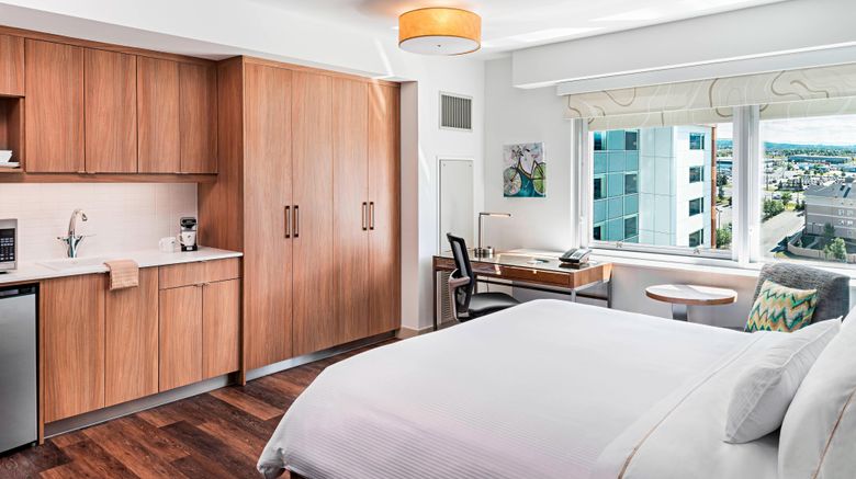 <b>Element Calgary Airport Room</b>. Images powered by <a href="https://www.leonardoworldwide.com/" title="Leonardo Worldwide" target="_blank">Leonardo</a>.