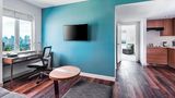 <b>Element Calgary Airport Room</b>. Images powered by <a href="https://www.leonardoworldwide.com/" title="Leonardo Worldwide" target="_blank">Leonardo</a>.