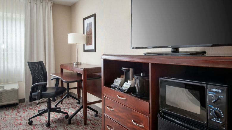 <b>Fairfield Inn & Suites Lenox Suite</b>. Images powered by <a href="https://www.leonardoworldwide.com/" title="Leonardo Worldwide" target="_blank">Leonardo</a>.