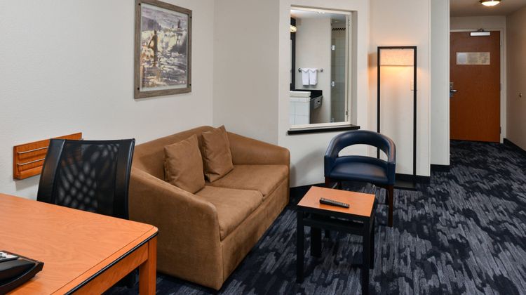 Fairfield Inn & Stes Santa Cruz/Capitola Room