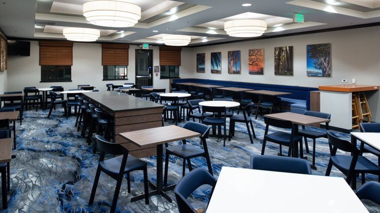 Fairfield Inn & Stes Santa Cruz/Capitola Restaurant