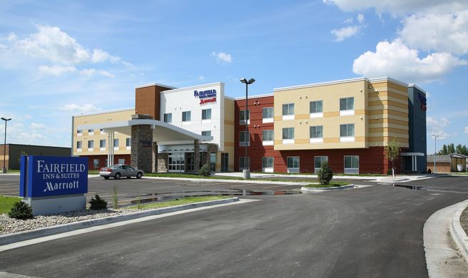 Fairfield Inn & Suites East Grand Forks Exterior
